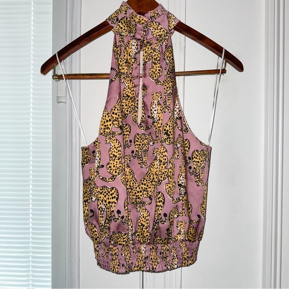 NWT Lavender Crop Blouse w Cheetahs - Lavender Brown Clothing - Size M - USA - Picture 4 of 8